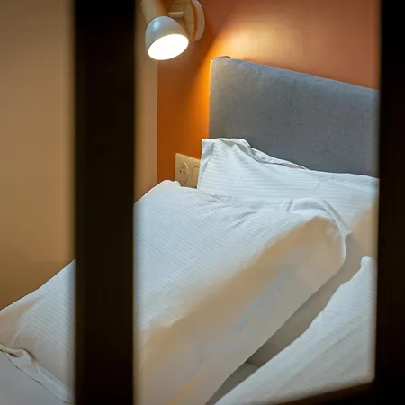 La Love-room D'alice Balnéo Et Vidéo-projecteur ! Appartement Rouen