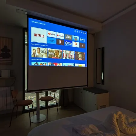 La Love-room D'alice Balnéo Et Vidéo-projecteur !