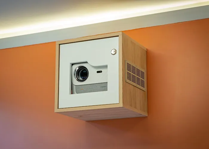 La Love-room D'alice Balneo Et Video-projecteur ! *