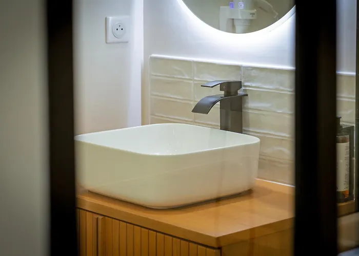 Apartment La Love-room D'alice Balneo Et Video-projecteur ! Rouen