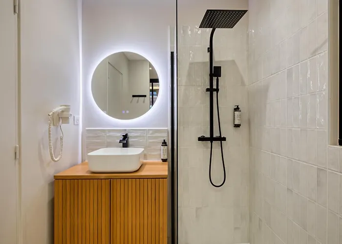 La Love-room D'alice Balneo Et Video-projecteur ! *